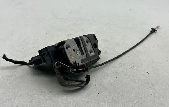 Ford C-MAX II Front door lock 4138236101 AM5AU21812BB