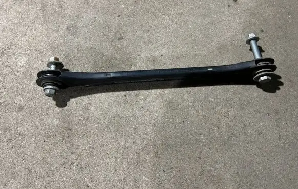 Porsche Cayenne (92A) Rear control arm 7P0501531 7P0501530