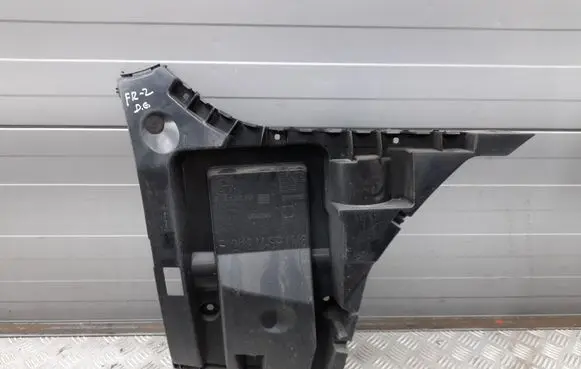 BMW 6 F12 F13 Bumper support mounting bracket corner 8050385 51128050385