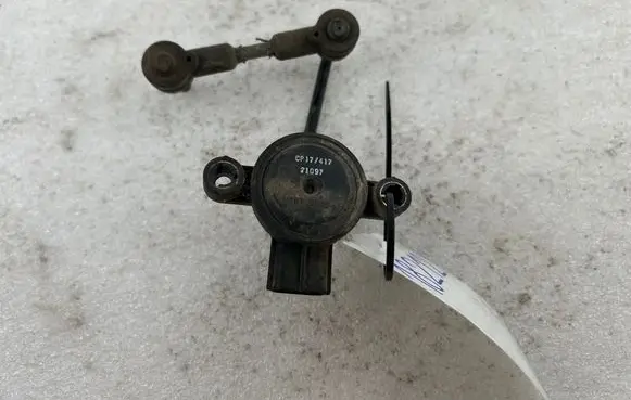 Land Rover Range Rover P38A Air suspension front height level sensor CP17417 21097