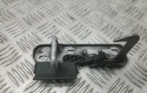 Volkswagen Golf V Engine bonnet/hood lock/latch loop/hook 1K0823480