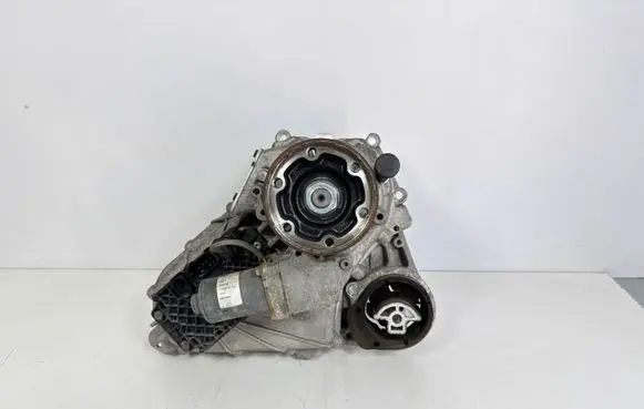 Jaguar F-Pace Gearbox transfer box case GX637K780BD