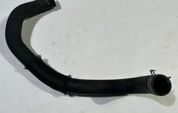 Dodge RAM 1500 DS Engine coolant pipe/hose ytu65578