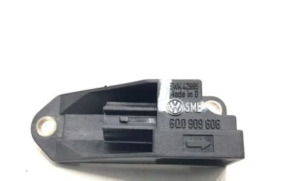 Volkswagen Polo IV 9N3 Airbag deployment crash/impact sensor 6Q0909606