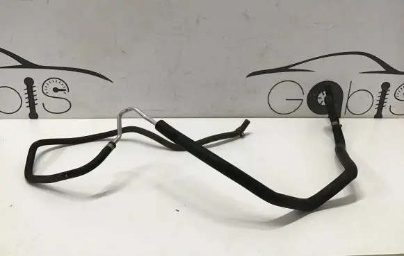 Mercedes-Benz GLS X166 Engine coolant pipe/hose A1668305096
