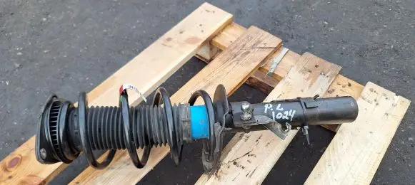 Ford Focus Front shock absorber with coil spring