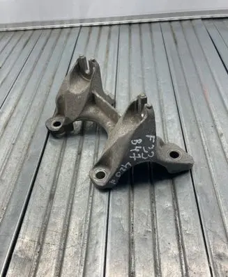 BMW 4 F32 F33 Gearbox mounting bracket 6796613 18574710H