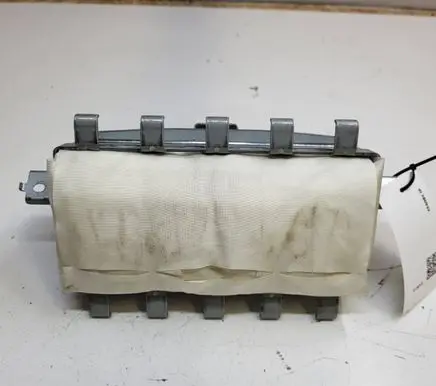 Nissan Leaf I (ZE0) Passenger airbag FP3NF133120003