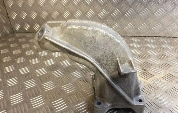 Mercedes-Benz GLE W167 Engine mount bracket 