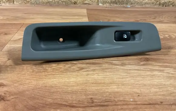 Chevrolet Nubira Electric window control switch 612W21020