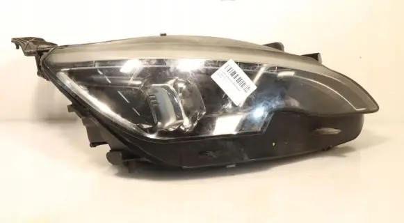 Peugeot 308 Headlight/headlamp 9677832380