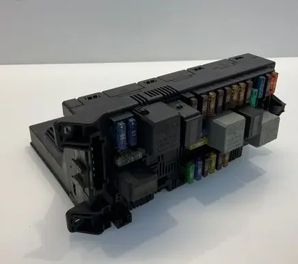 Mercedes-Benz E W211 Fuse module 2115453801 A2115453801