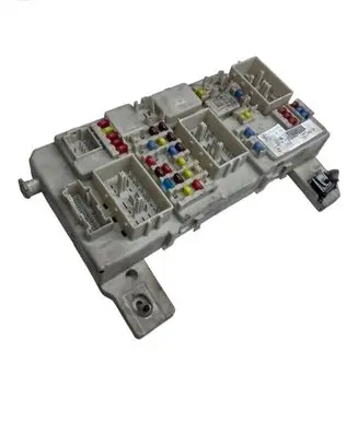 Ford Focus Fuse module 7M5T14A073CC