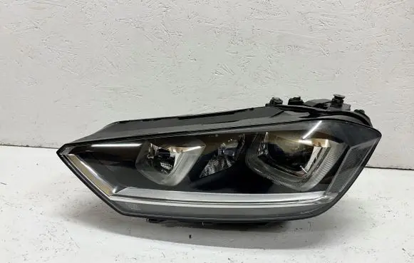 Volkswagen Golf Sportsvan Headlight/headlamp 517941751B