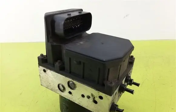 Skoda Fabia Mk1 (6Y) ABS Pump 6Q0614417D