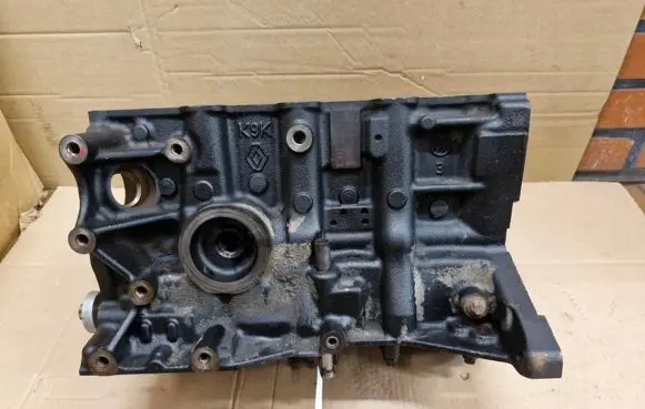 Renault Megane II Engine block K9K768