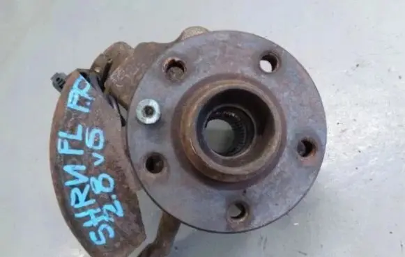 Volkswagen Sharan Rear wheel hub
