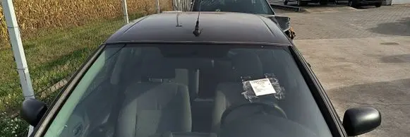 Nissan Almera Tino Front windscreen/windshield window 