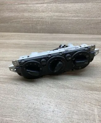 Ford Focus Climate control unit 3M5T19980AD