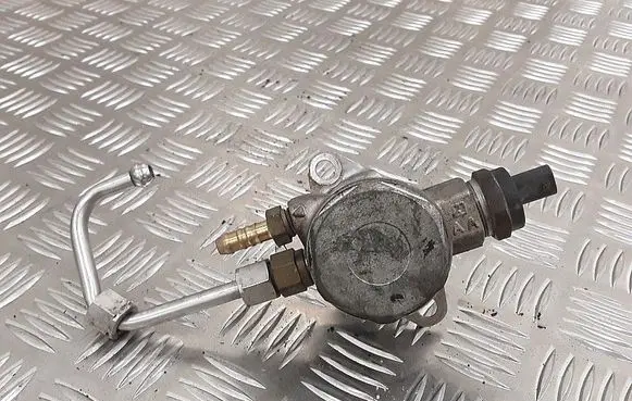 Audi A1 Fuel injection high pressure pump 03c127026j 03c026j hfs03431f