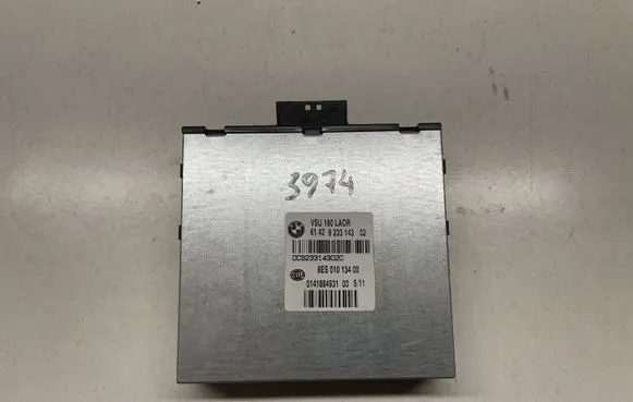 BMW 5 F10 F11 Voltage converter/converter module 9233143 61429233143