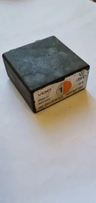 Volkswagen PASSAT B3 Other relay 443907393