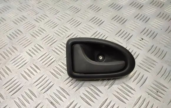 Opel Vivaro Front door interior handle 8200028994