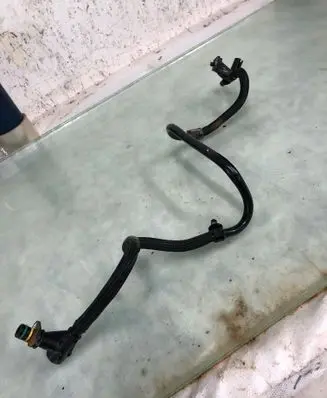 Seat Arona Vacuum line/pipe/hose 04l129456