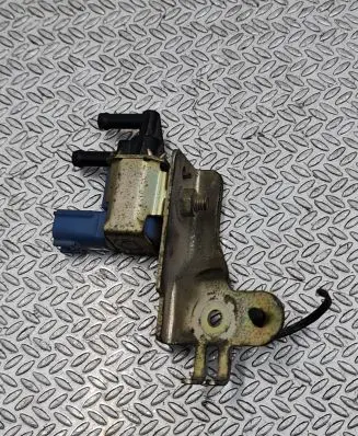 Nissan X-Trail T30 Turbo solenoid valve FDBD100 0Z22