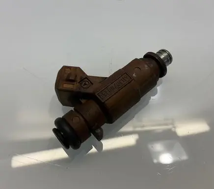 Fuel injector
