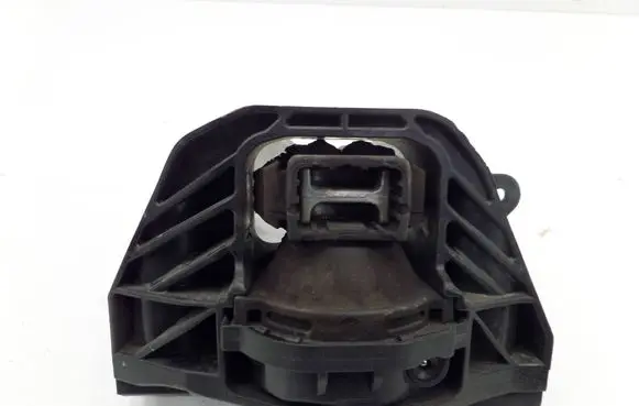 Peugeot 2008 II Engine mount bracket 243444