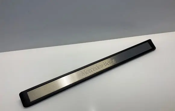 Mercedes-Benz E W211 Side skirt front trim A2116801435 020306