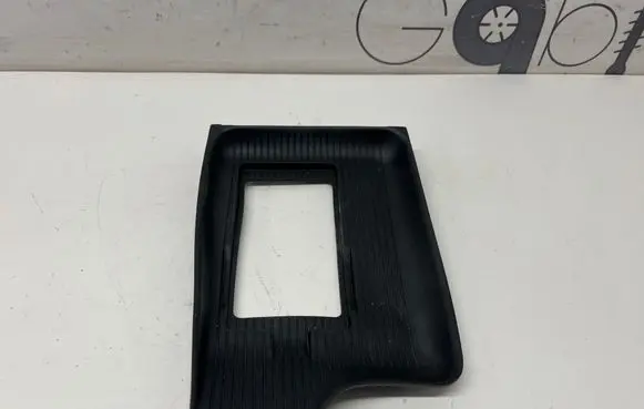 Toyota C-HR II Panel drawer/shelf pad 58916F4160
