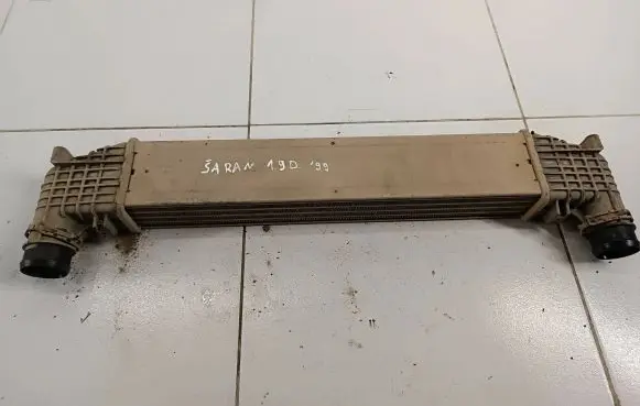 Volkswagen Sharan Intercooler radiator 0823856 132002748