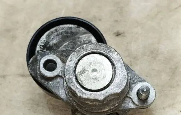 Audi A3 8Y Generator/alternator belt tensioner 04E145299L 145299