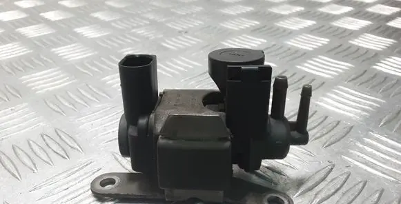 Audi A5 Sportback 8TA Vacuum valve 059906629D