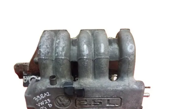 Volkswagen Multivan T4 Intake manifold 023133223 SSACY