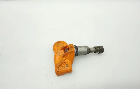 BMW X3 F25 Tire pressure sensor 6856227 685622703