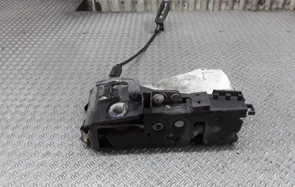 Seat Alhambra (Mk1) Front door lock 93BG220A20DD