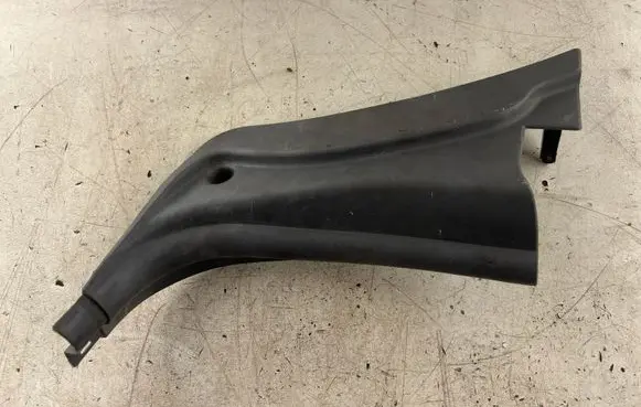 Nissan Navara D22 (B) pillar trim (bottom) 66900VJ400