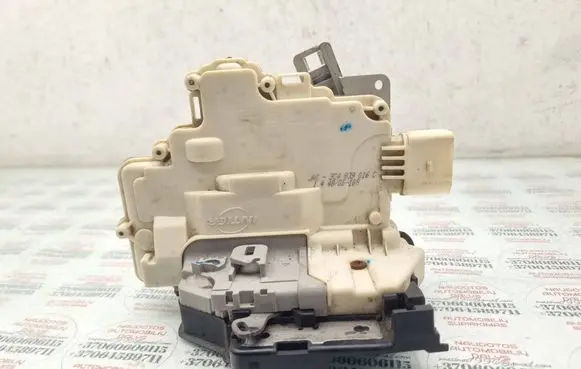 Audi Q7 4L Rear door lock 3C4839016C