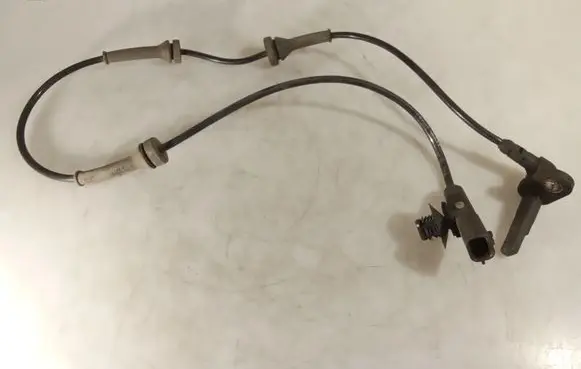 Renault Master III ABS brake wheel speed sensor 10071152513