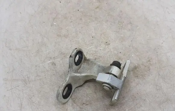 BMW 7 E65 E66 Front door upper hinge NOCODE