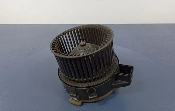 BMW 5 G30 G31 Heater fan/blower 0130309508