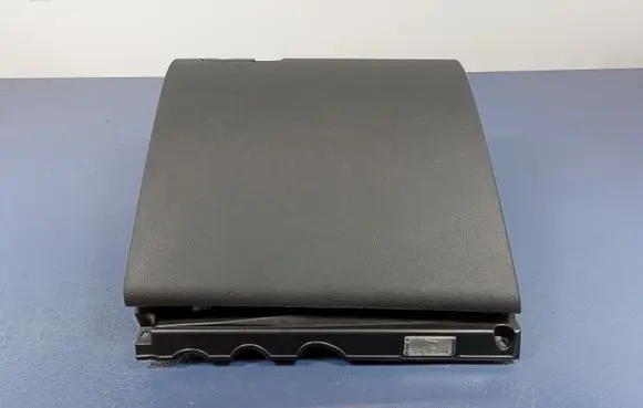 Volkswagen Golf V Glove box 1K0857551