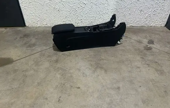 Peugeot 308 Center console 96775883 96775880