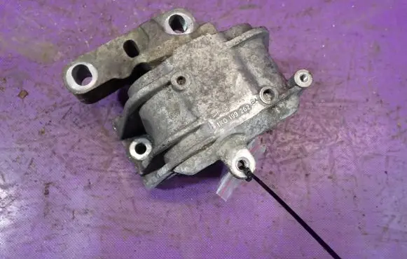 Seat Leon (1P) Engine mount vacuum valve 1K0199262BA