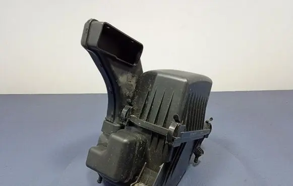 Hyundai ix35 Air filter box 281102S100