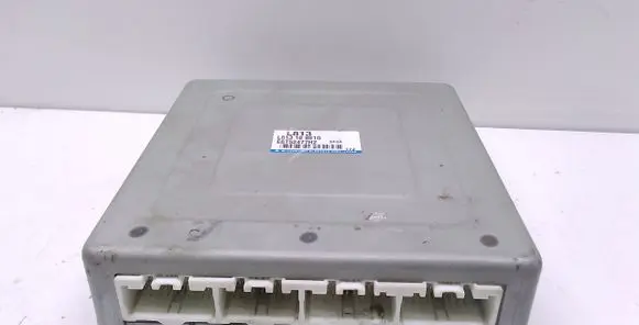 Mazda 626 Engine control unit/module L81318881G E6T52477H2