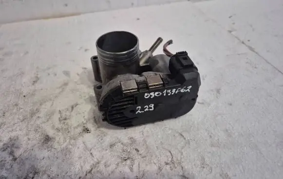 Volkswagen Polo III 6N 6N2 6NF Throttle body valve 030133062